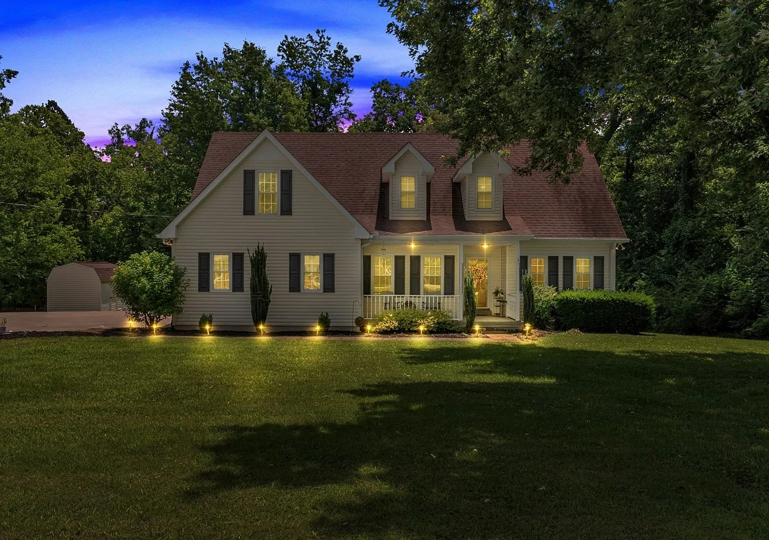 New Price And $500 Off Second Full Month's Rent With A Signed Lease Beginning In August! — Photo 2