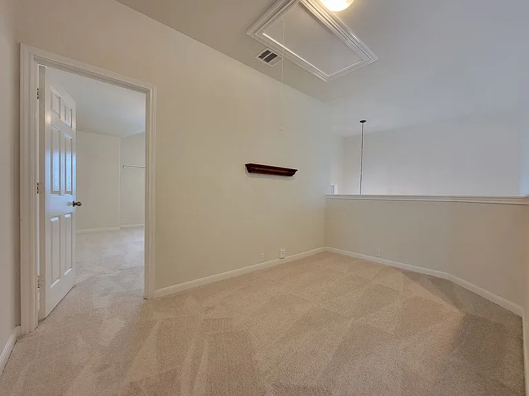 3430 Shiraz Loop — Photo 16