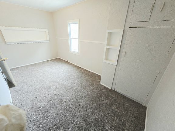 3rd image of 233 E 12th St #1