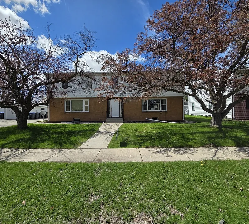 Building Photo - 1095 Gillingham Rd #D