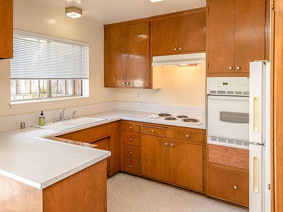 4th image of 1540 Laurel St #3
