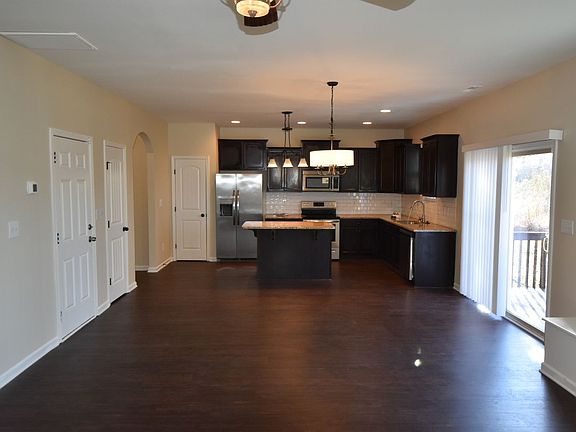 2nd image of 205 Carissa Dr