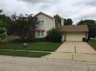 700 Butterfield Dr, Algonquin, IL 60102