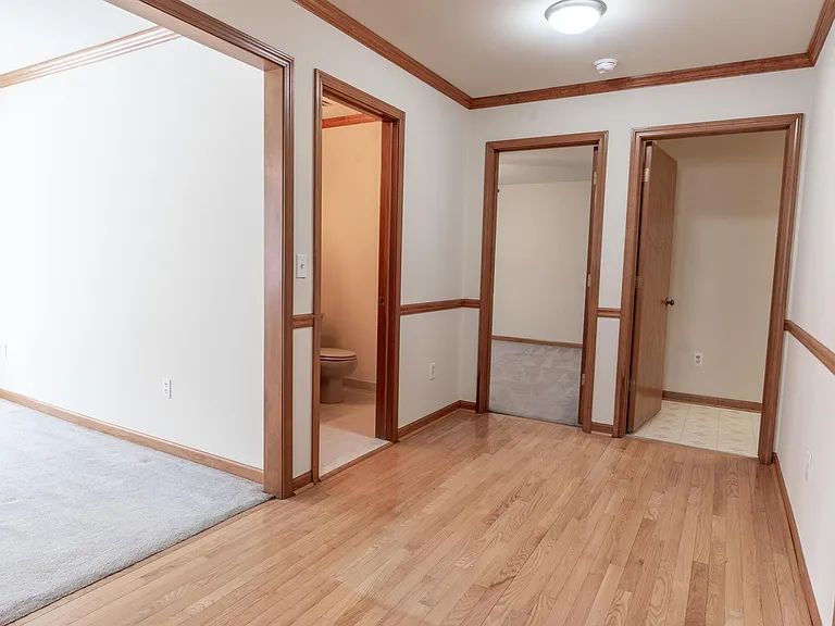 33527 Roselawn Dr — Photo 23