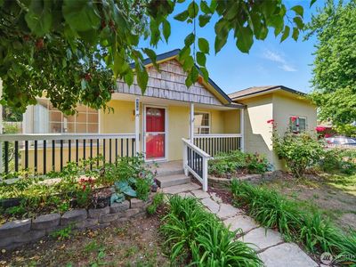 418 SE 12th Street, College Place, WA, 99324