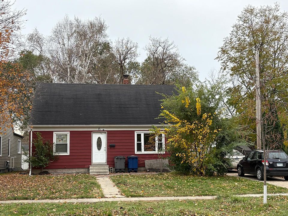 2nd image of 1313 10th Ave S