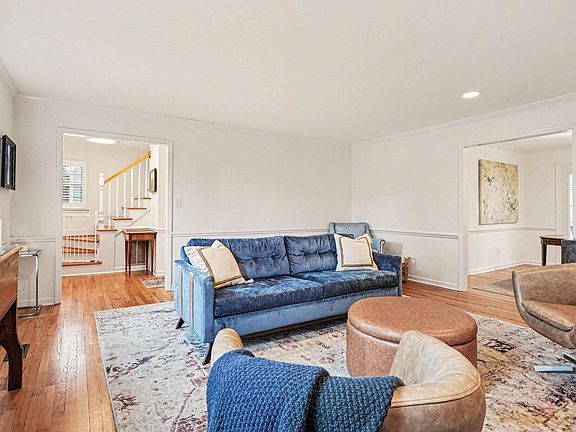 2nd image of 4505 Wenchelsea Pl