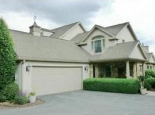 1037 Stone Stack Dr, Bethlehem, PA 18015