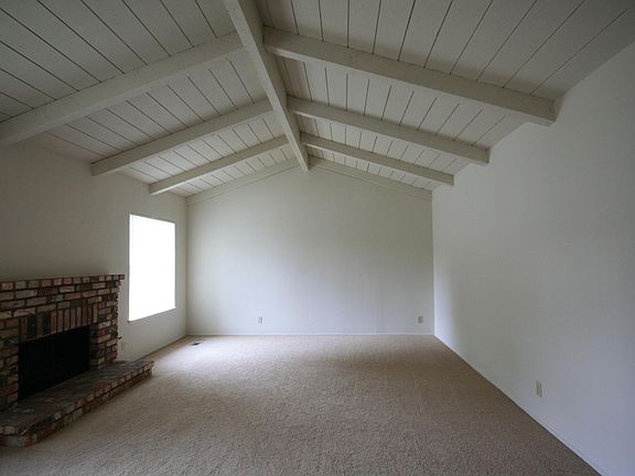 2nd image of 1540 Moorpark Ave APT 1