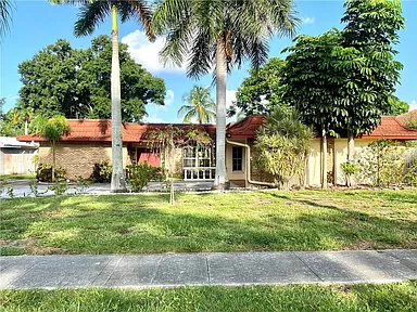 1104 Mallorca Dr Properties Sold By Mark Singers - Real Estate Agent in Sarasota FL