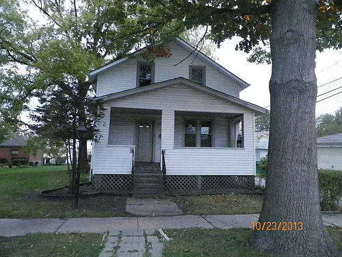 2614 122nd St photo 1