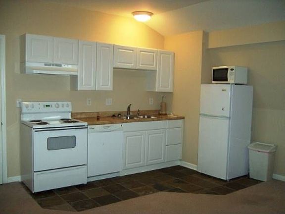 2nd image of 4042 Pineview Dr SE