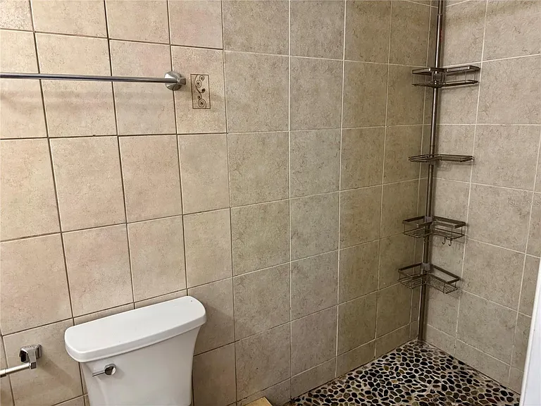 5521 Axiom Ave — Photo 13