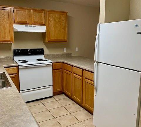 5th image of 5811 Slape St APT 4