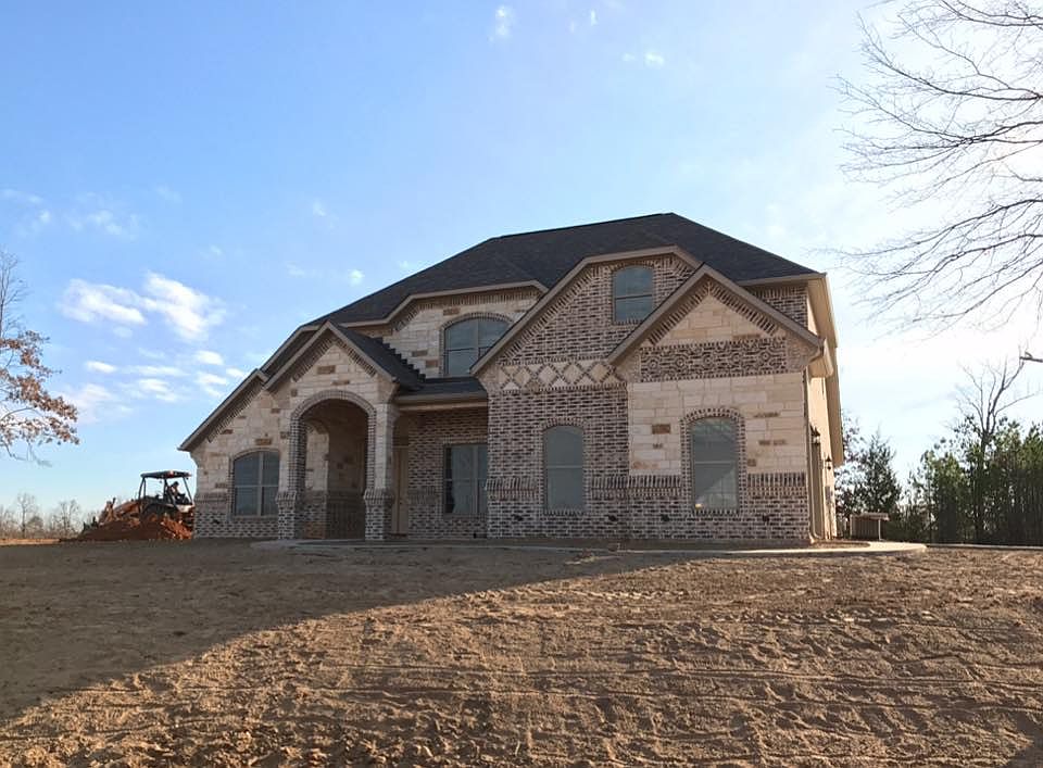 1st image of 63 Cohen Cir