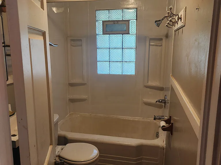 1113 Crosby St NW #1 — Photo 8