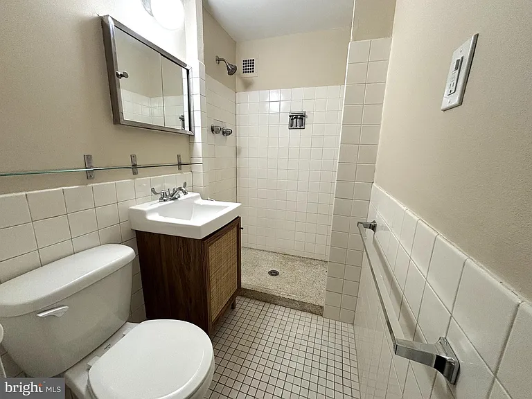 1301 Delaware Ave SW #N512 — Photo 20