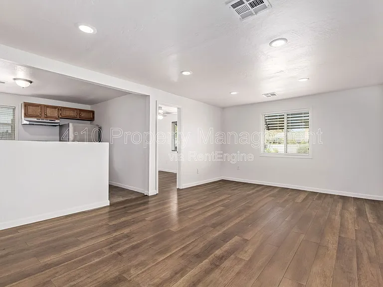 1117 N 13th St #1 — Photo 11