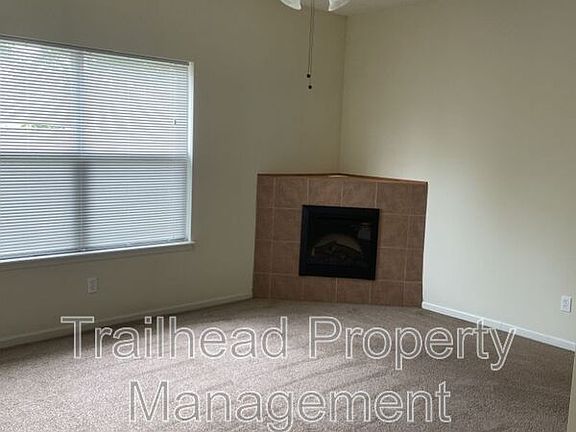 2nd image of 1507 NE Erin Ct