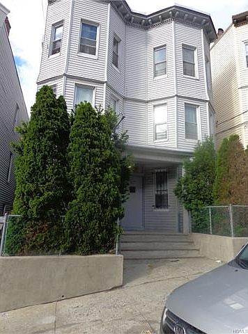 1st image of 27 Garfield St