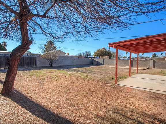2nd image of 8450 E Pena Blanca Dr