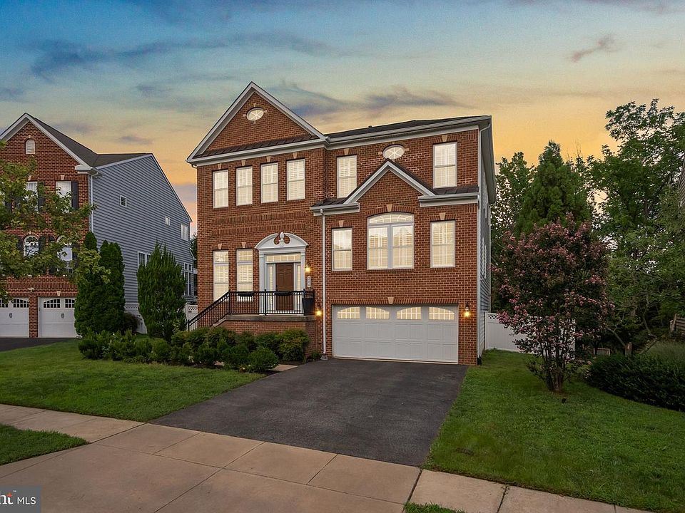 1st image of 206 Bowen Ct