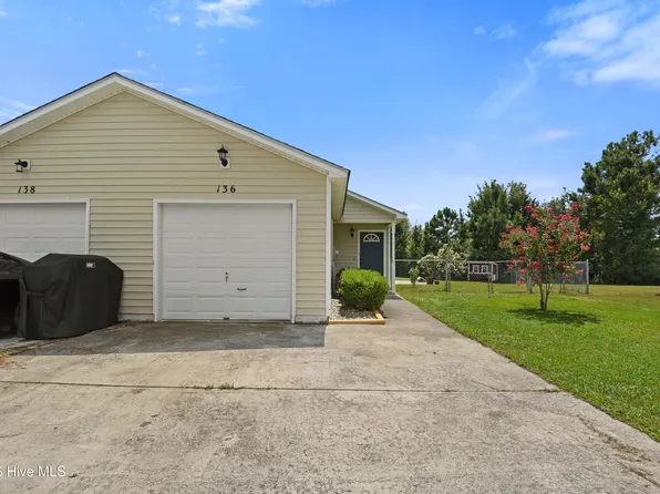 136 Charlton Road, Hubert, NC 28539