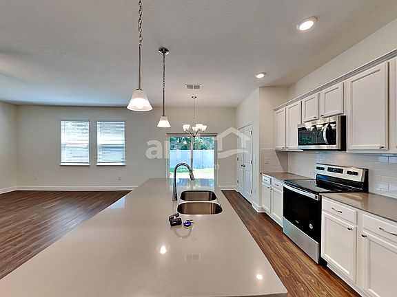 3rd image of 3240 Bridge Haven Dr