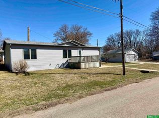303 Stafford St, Waco, NE 68460