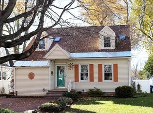 34 Powell Ave, Springfield, MA 01118