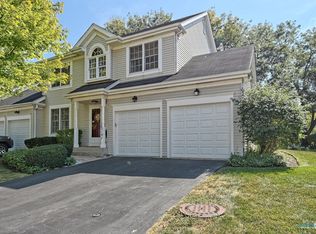 2101 Dover Ln, St Charles, IL