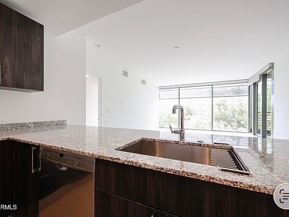 4th image of 7180 E KIERLAND Boulevard #217