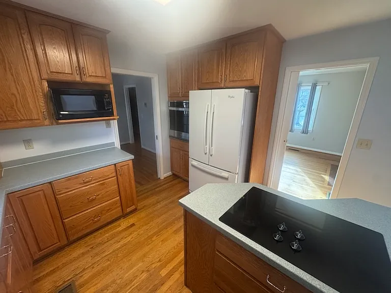 1611 Kennedy Ave — Photo 8