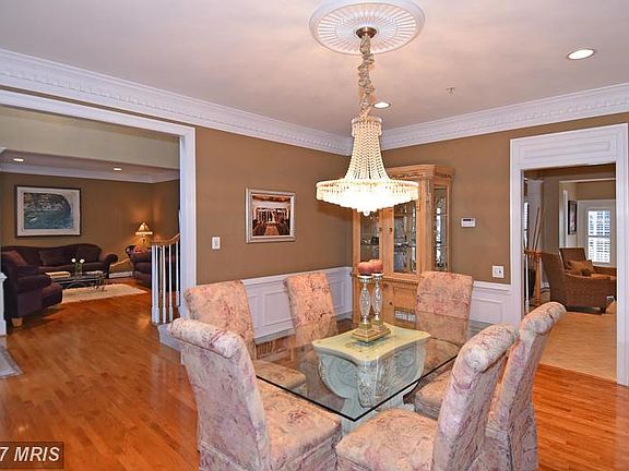 4th image of 427 Nature Ln