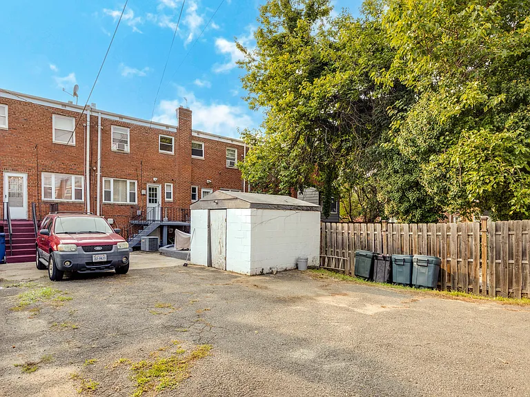 606 S Fayette St — Photo 24