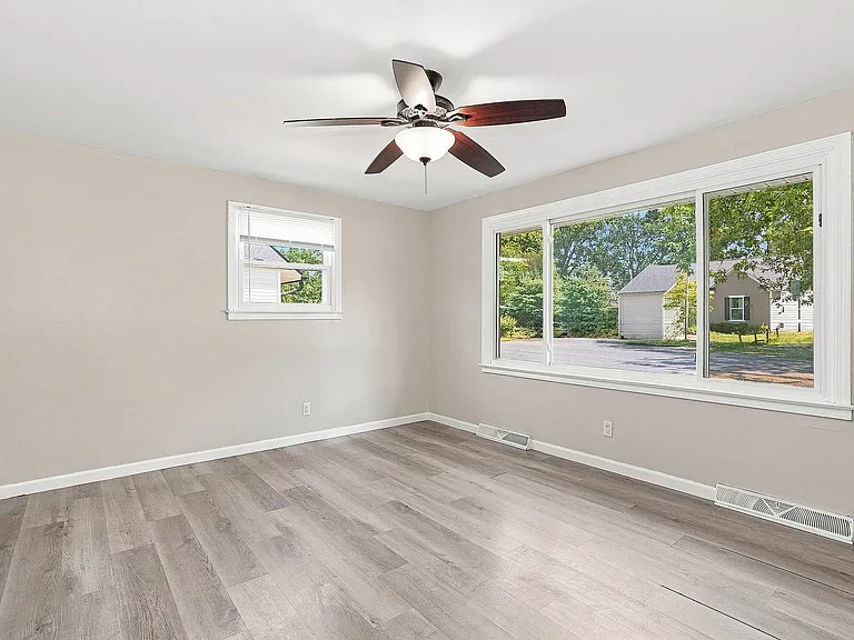 643 Westphal Ave — Photo 4