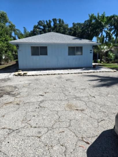 1st image of 5464 Phillips St