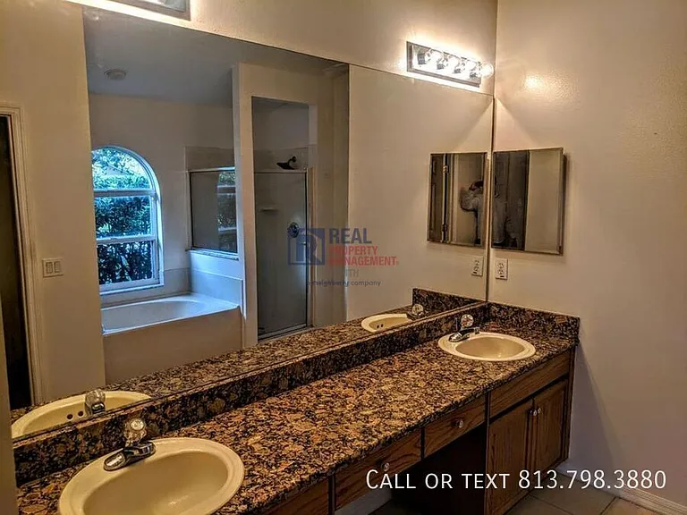 10128 Heather Sound Dr — Photo 11