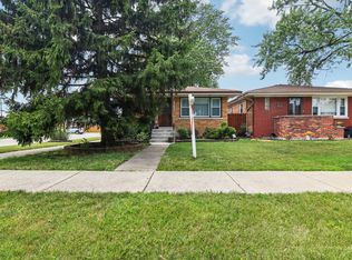 8558 Parkside Ave, Burbank, IL