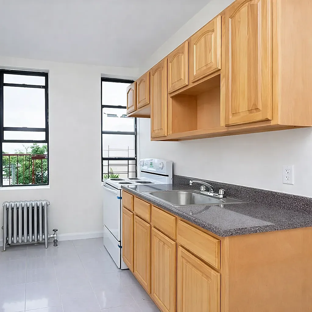 553 Hinsdale Street — Photo 2