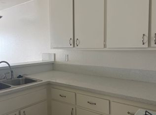 1653 Anaheim St APT 11, Harbor City, CA 90710