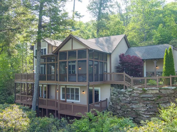 1356 Falls Drive East, Highlands, NC 28741