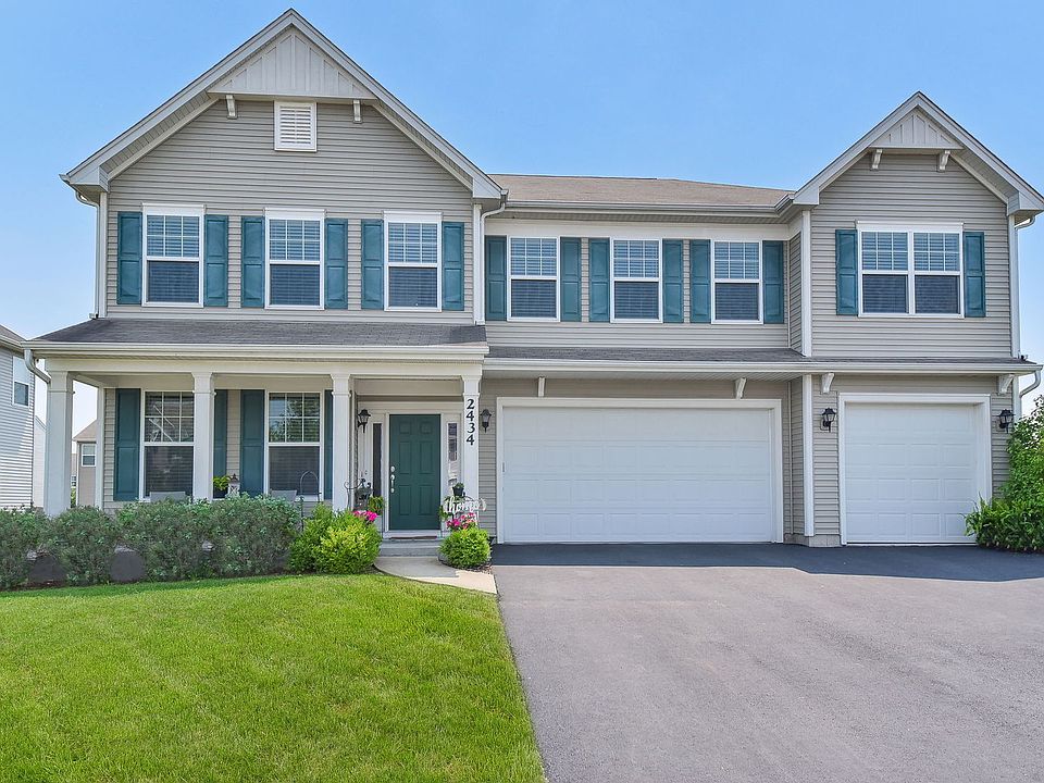 1st image of 2434 River Hills Ln