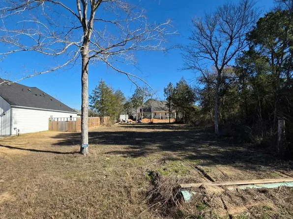 24887 Roscommon, Hempstead, TX 77445