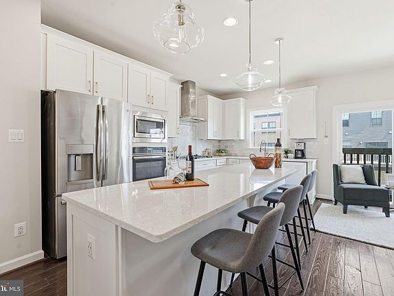 3rd image of 3164 Virginia Bluebell Ct