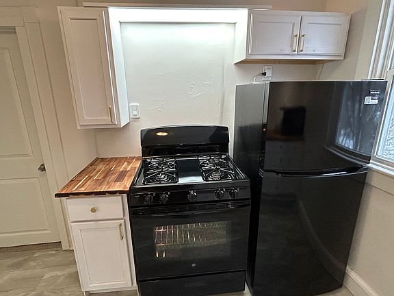2nd image of 6259 Savannah Ave #3