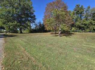 Lynn Lea Ln, Warsaw, MO 65355