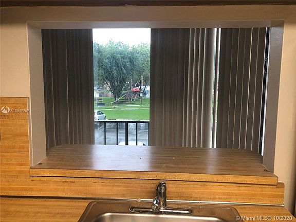 5th image of 9440 W Flagler St APT 206