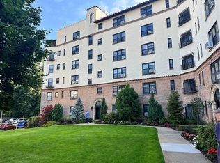 Wykagyl Gardens, New Rochelle, NY 10804