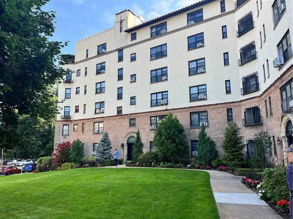 1273 North Ave APT 4C, New Rochelle, NY 10804